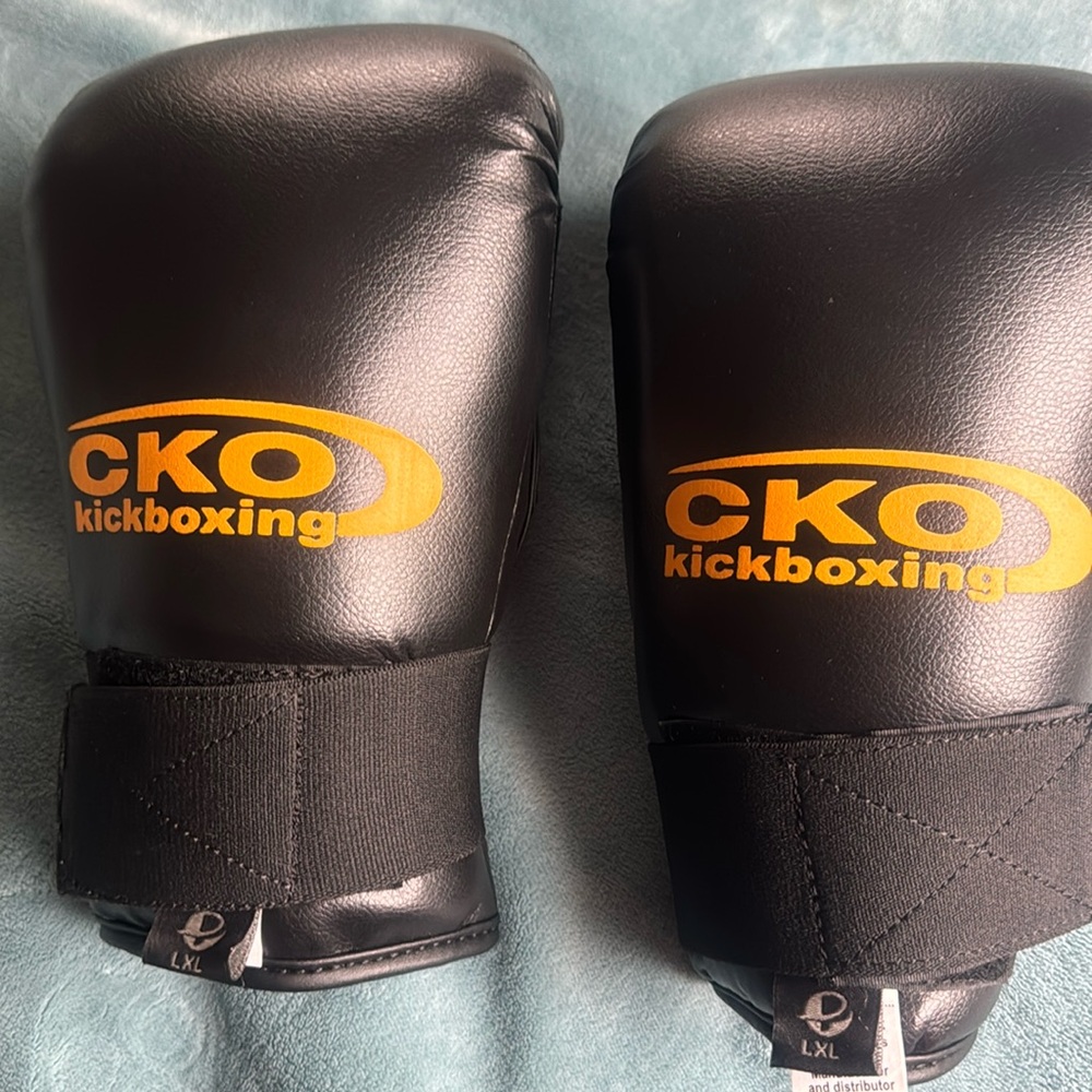 CKO boxing gloves size L/XL
